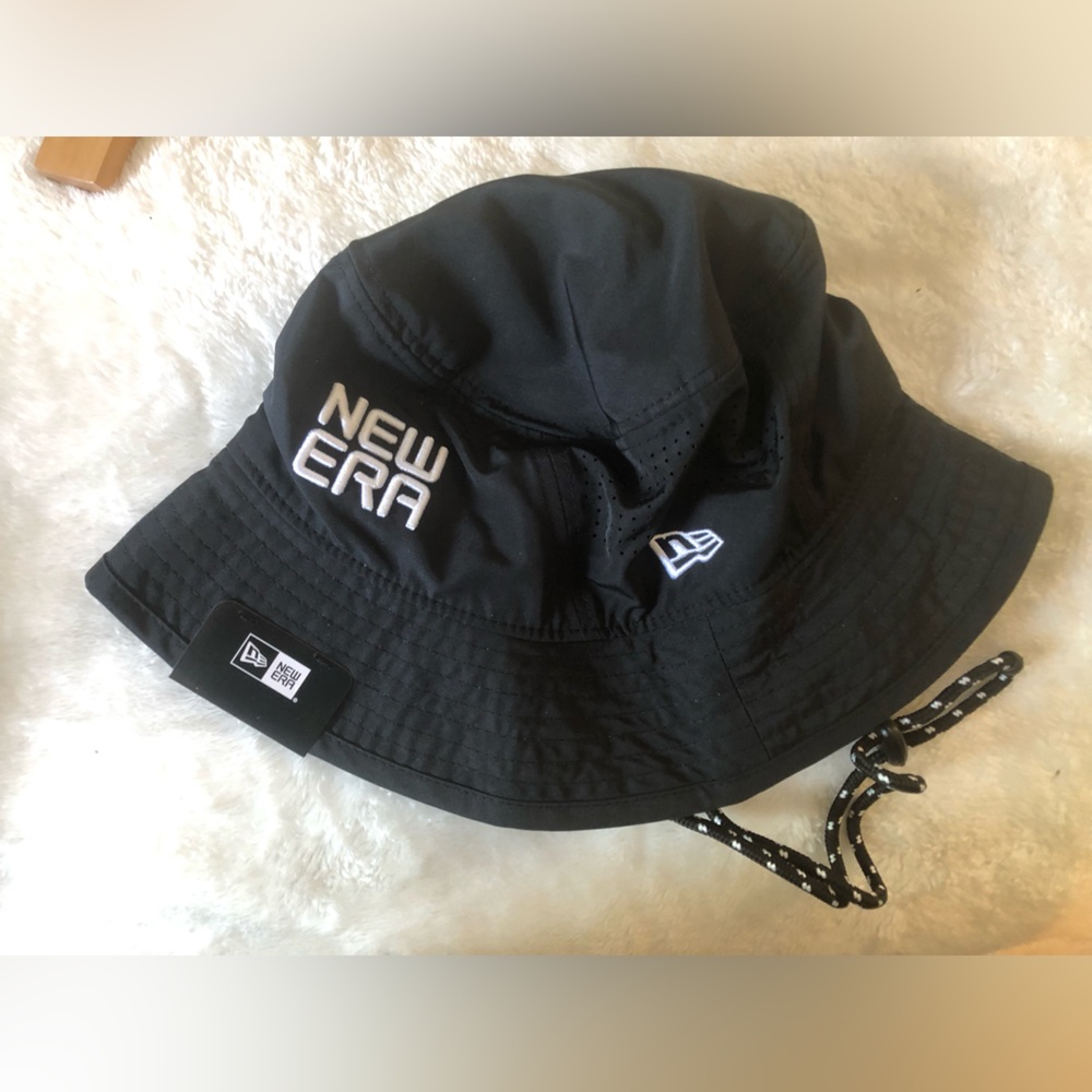 NWT NFL New Era Black Men's Bucket Hat with White Embroidery